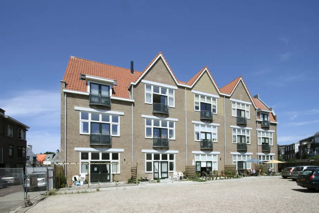 Transformatie schoolgebouw naar ouderenwoningen