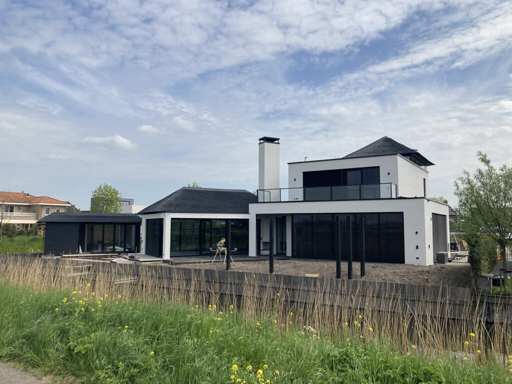 Nieuwbouw villa